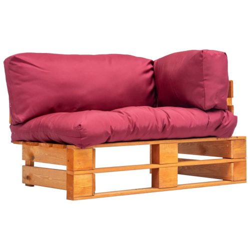 Vrtna sofa od paleta od borovine s crvenim jastucima